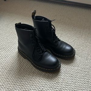 Doc martens black combat boots womens size 7, USm 6
